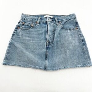 Levis Icon Skirt 26 Medium Wash Blue Denim Mini Raw Hem Button Fly High Rise